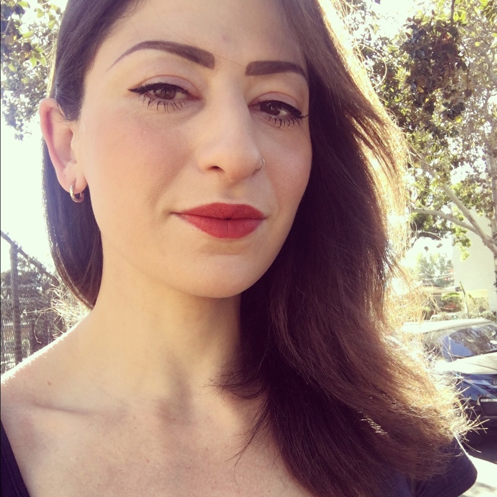 Meet your Posher, Arielle